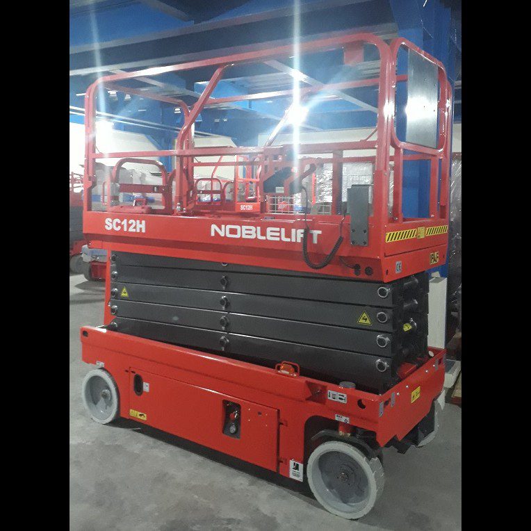 scissor lift semarang 12 meter